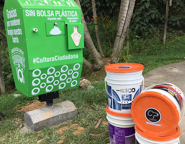 Compost Pet Urbanización Bosques de eterna primavera